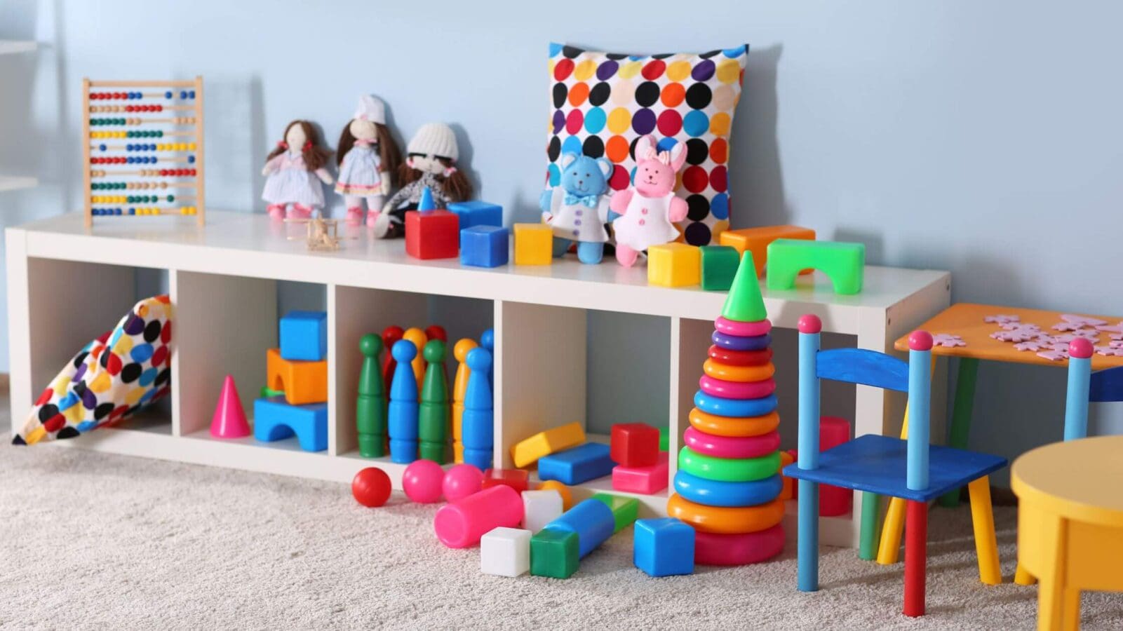 Enhancing Children's Imagination Through Fewer Toys