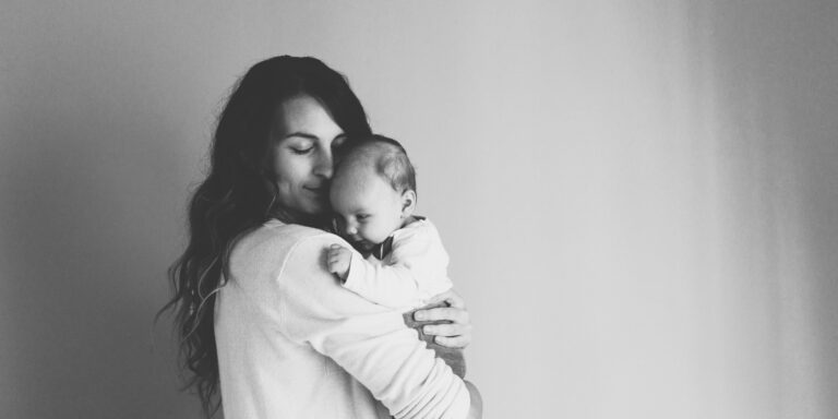 7 Tips To Find Your Calm and Thrive As An Introvert Mom
