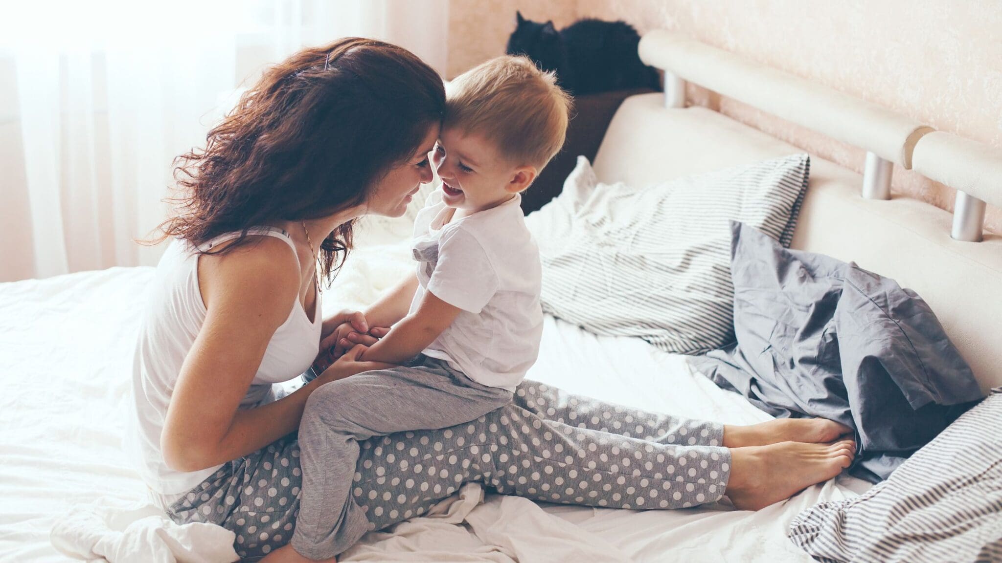 Morning Habits For Happy Moms: 8 Tips For Productivity