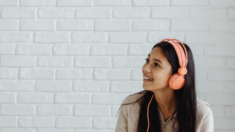 25+ Best Headphones For Teens