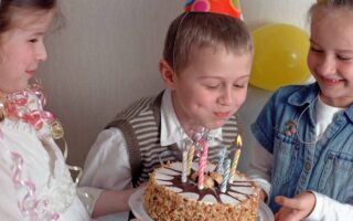 5 Ideas for Celebrating Your Child's Birthday Around the Holidays
