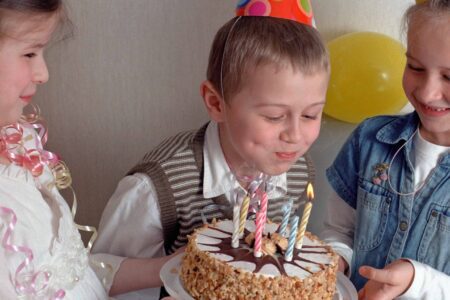 5 Ideas for Celebrating Your Child's Birthday Around the Holidays