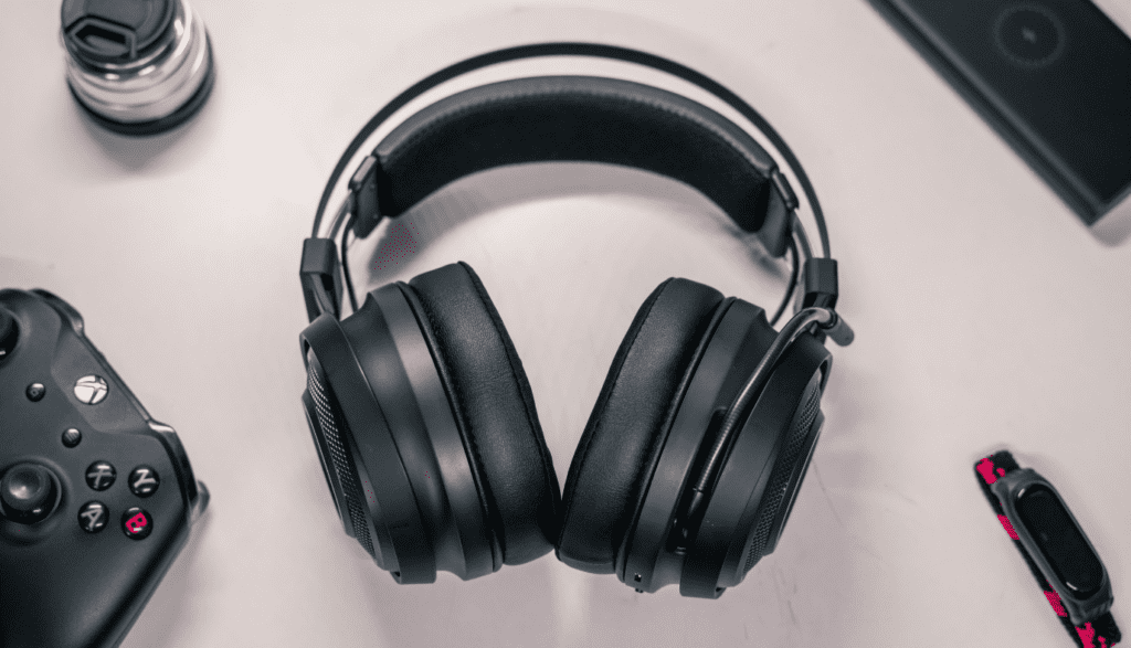 Are Wired Headphones Safer than Wireless?