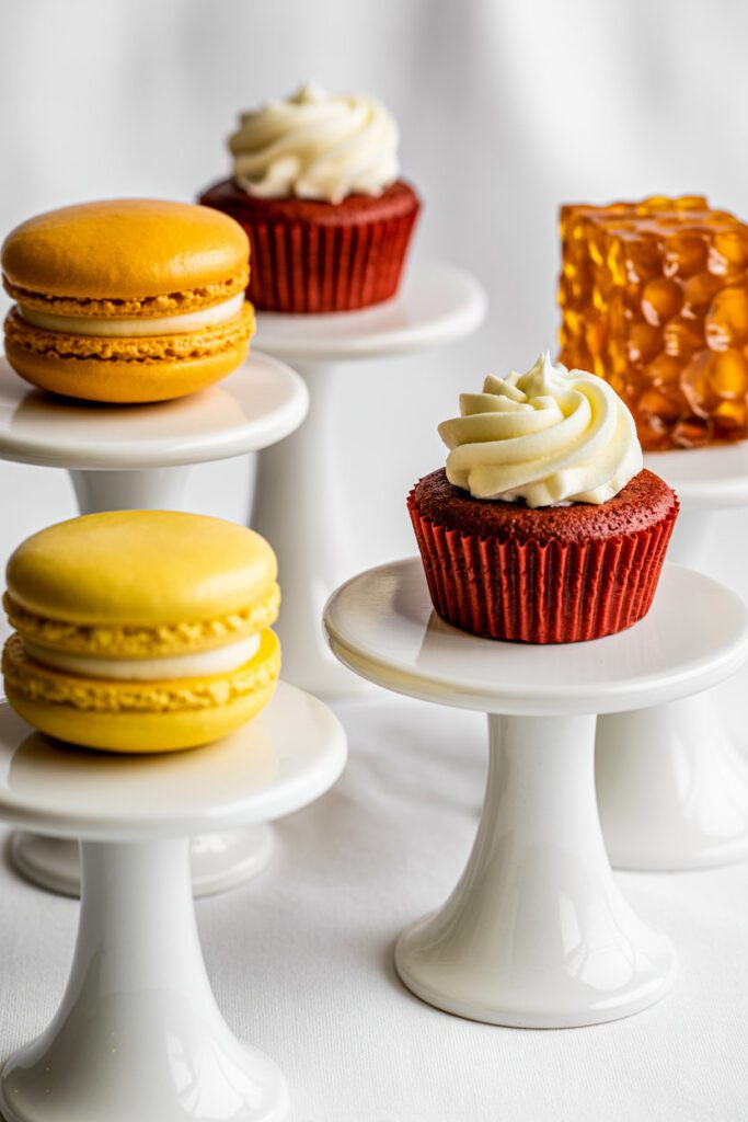 Cake & Treats in the Signature Palette